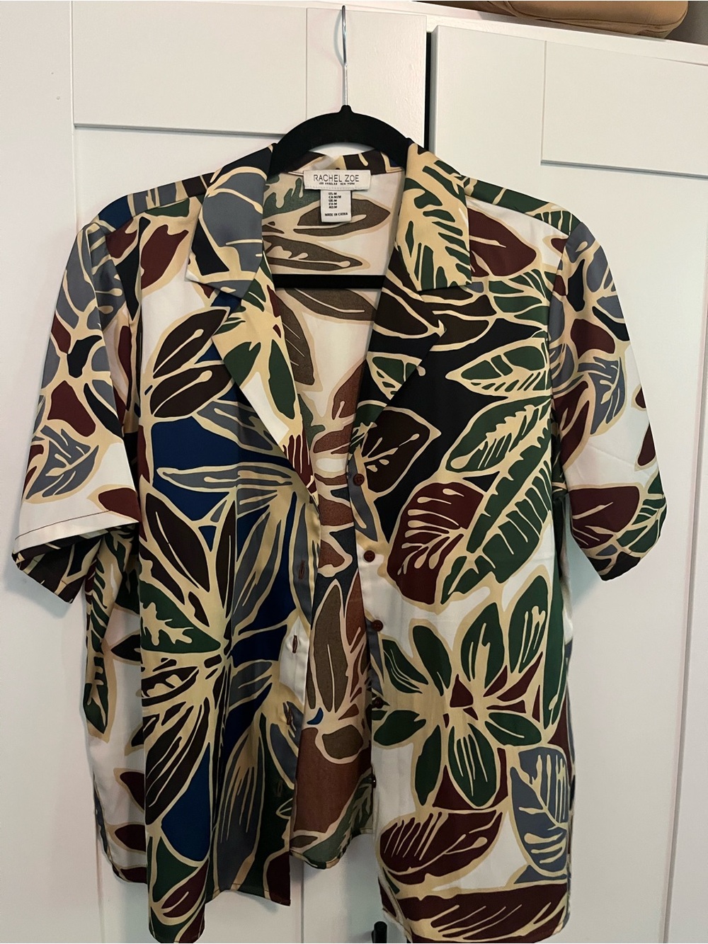 Rachel Zoe Green Multi-Leaf Print Short Sleeve Shirt